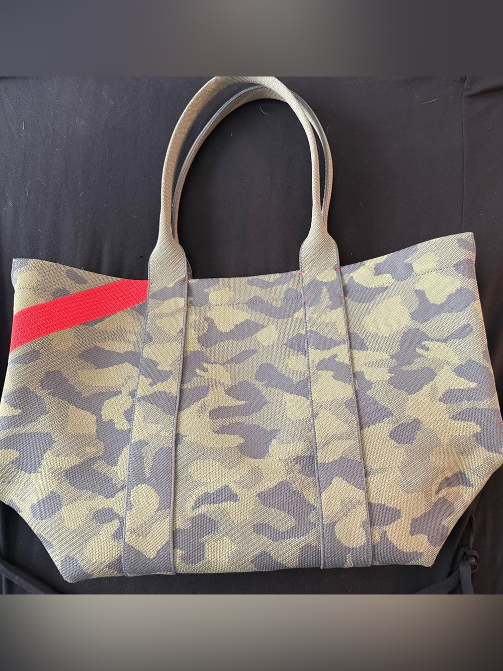 Rothy's Spruce Camo- tote bag with zipper
